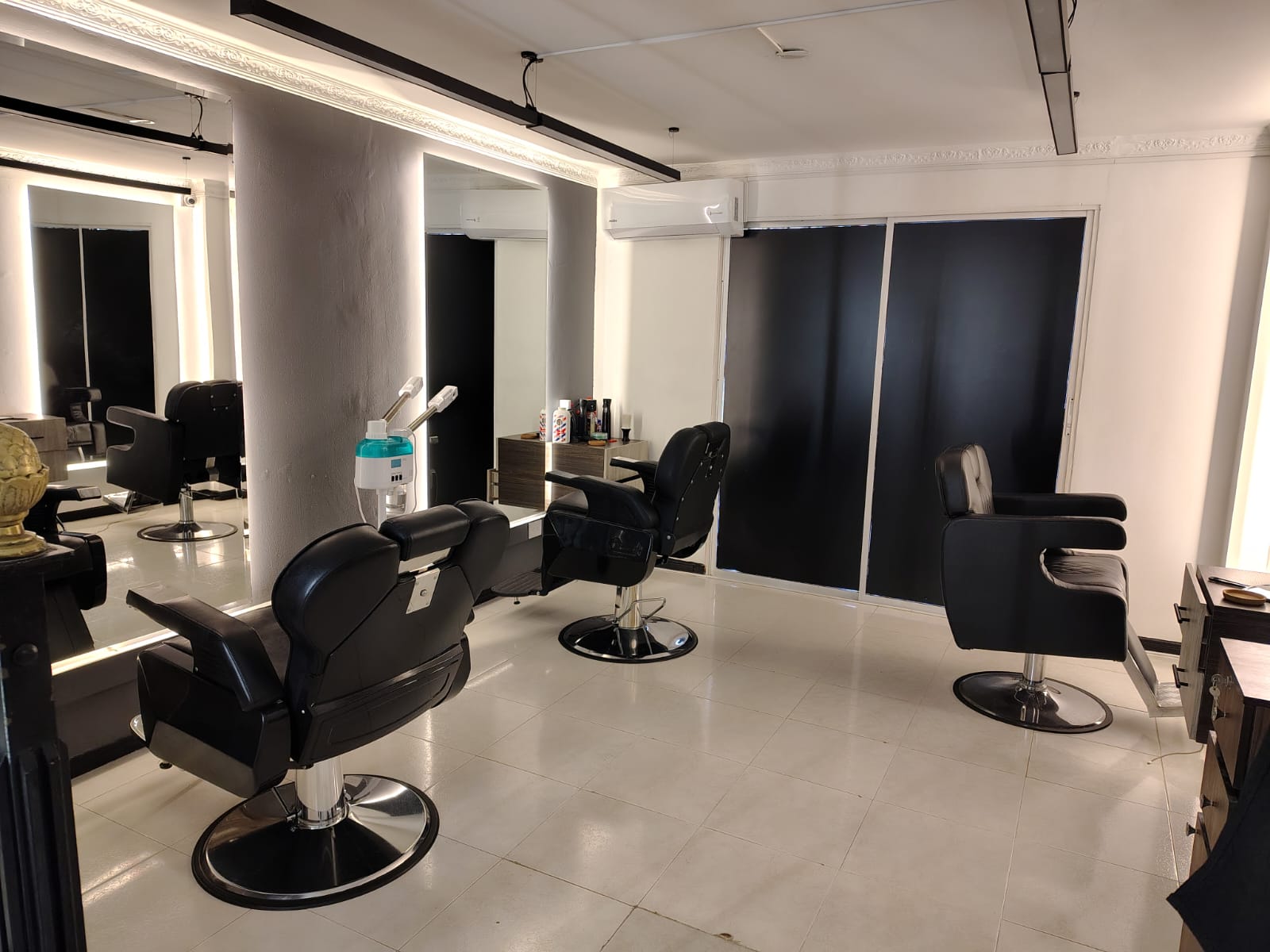 Barbería Monark
